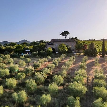 فيلا Montepulciano Stazioneفي La Falconara المظهر الخارجي الصورة