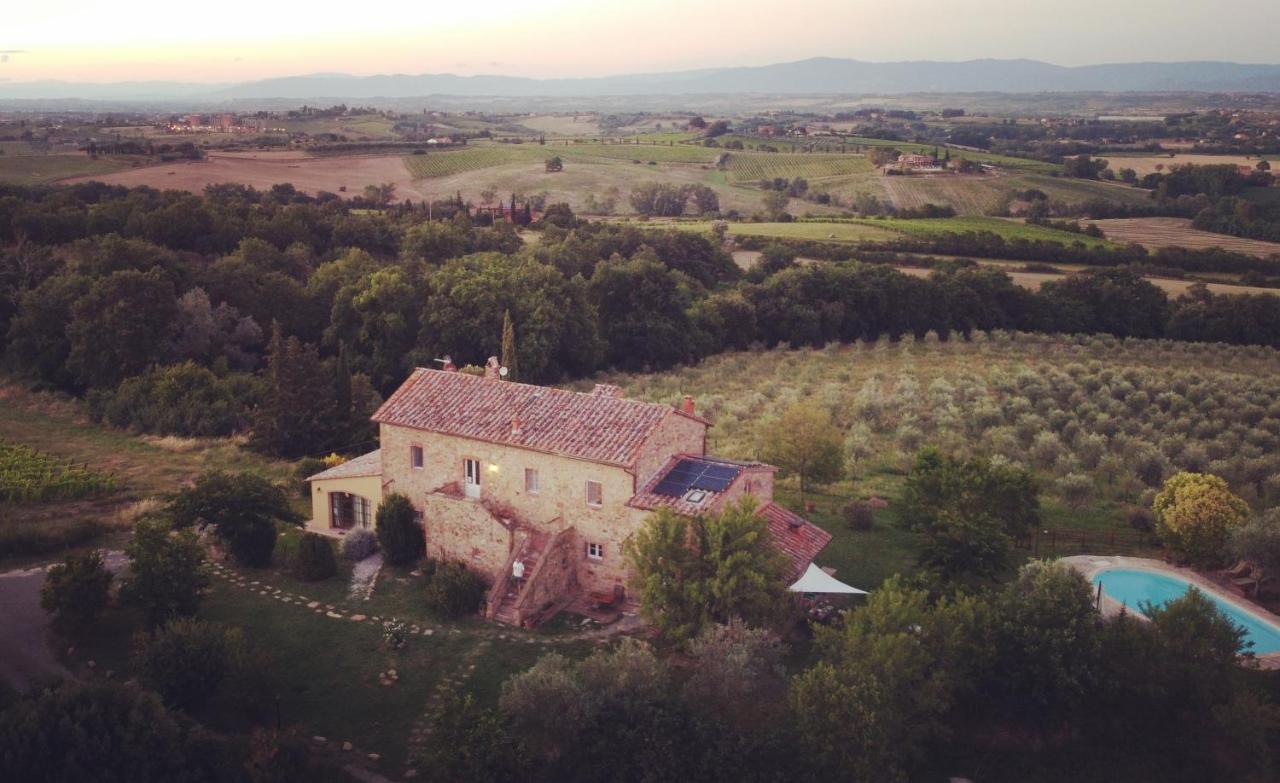 فيلا Montepulciano Stazioneفي La Falconara المظهر الخارجي الصورة