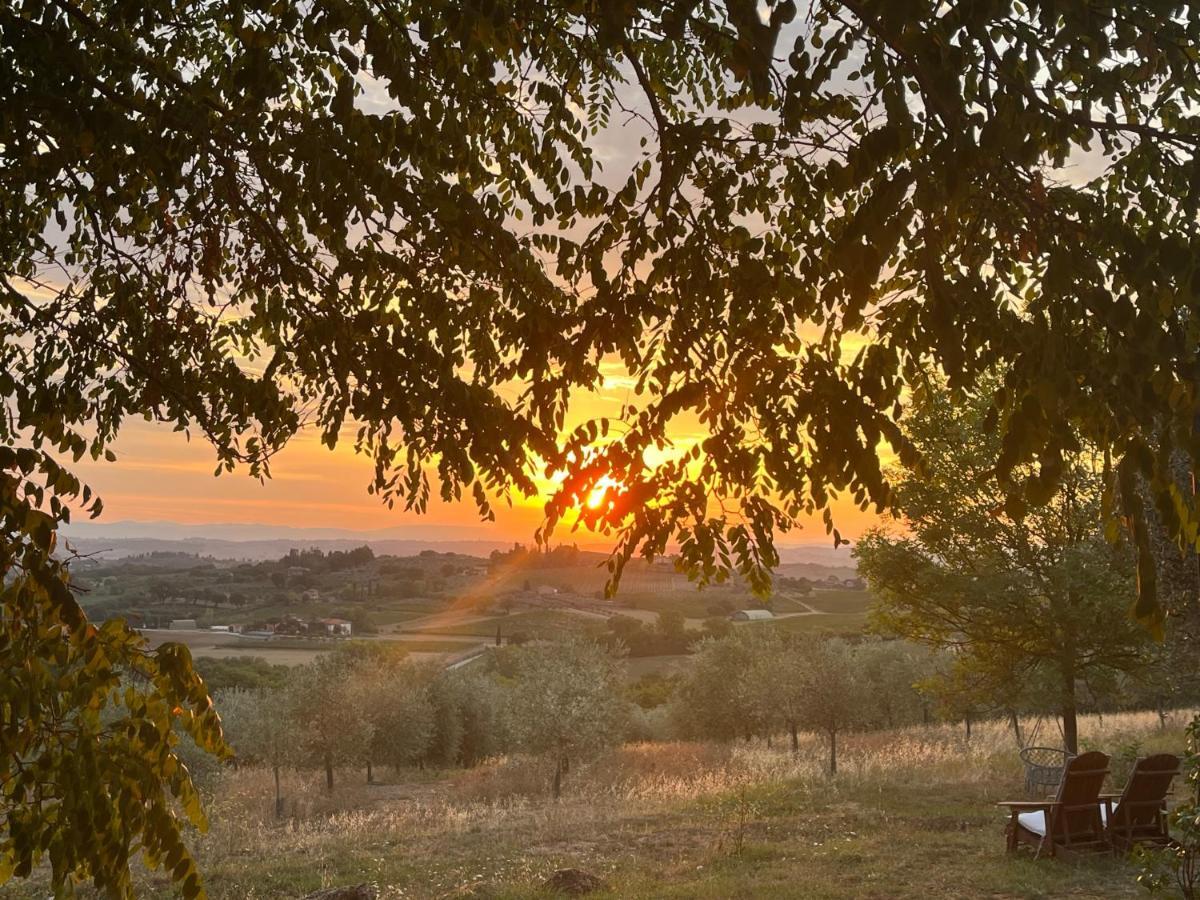 فيلا Montepulciano Stazioneفي La Falconara المظهر الخارجي الصورة