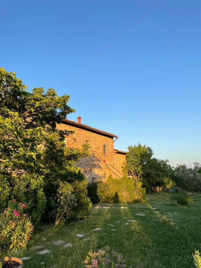 فيلا Montepulciano Stazioneفي La Falconara المظهر الخارجي الصورة